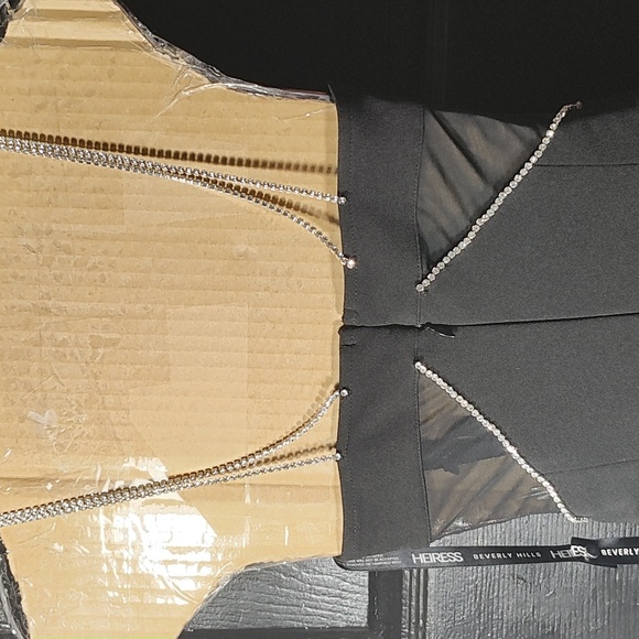 Heiress Beverly Hills Elegant Black Evening Dress. - Picture 10 of 16